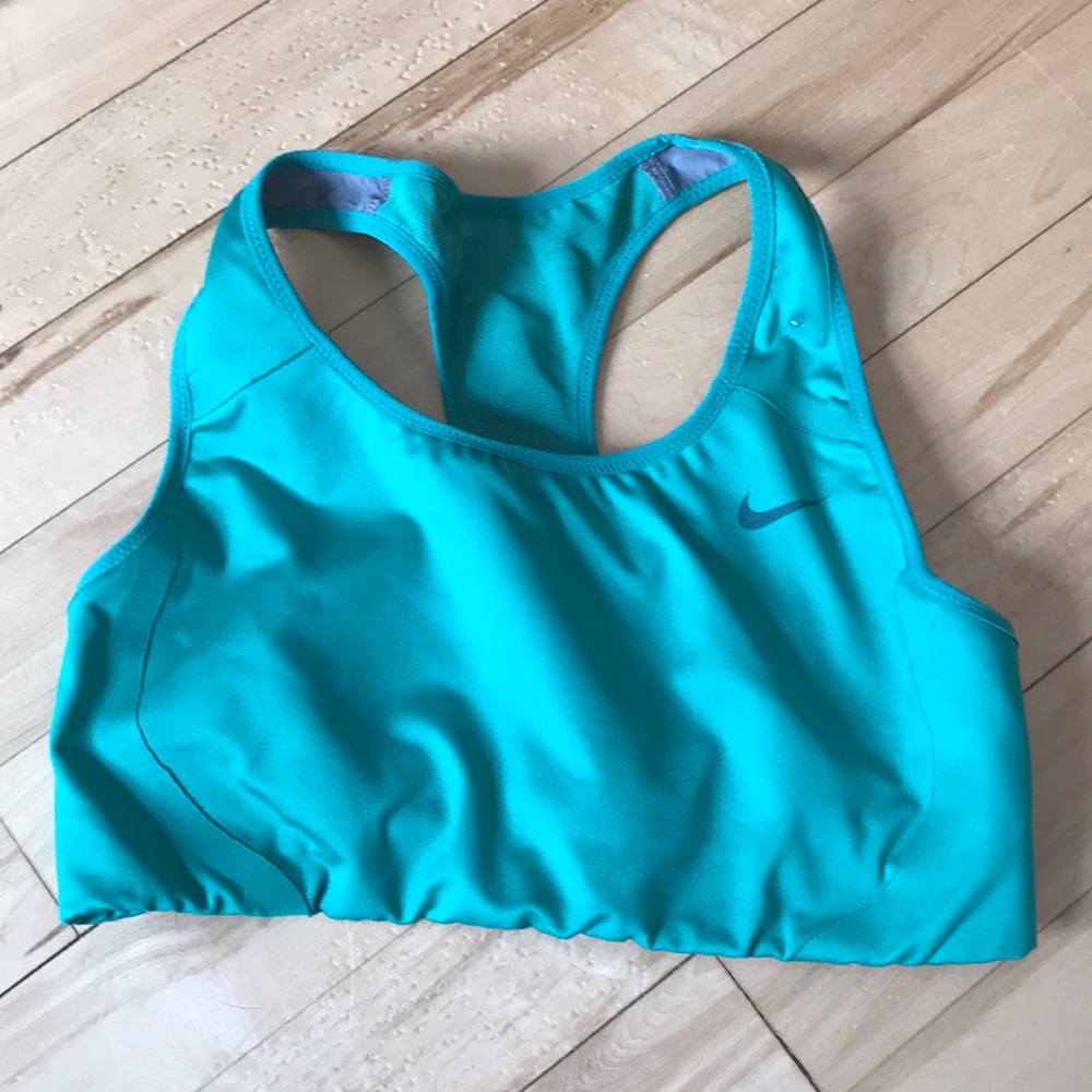 Nike small sports bra